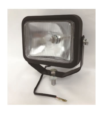 樹脂製サーチライト　1063シリーズ電球仕様：24V40W　RP35　BA15Sレンズタイプ：フォグランプタイプ 概寸：灯体：115×140レンズ：88×115灯体仕様枠：樹脂（PP） 本体：樹脂（PP）ステー：SPC / 三価ブラック サイドボルト：6角ボルト　SPC（M8）コード長 = 175mm ボデーアースタイプ接続方法：ギボシ（オス） × 1