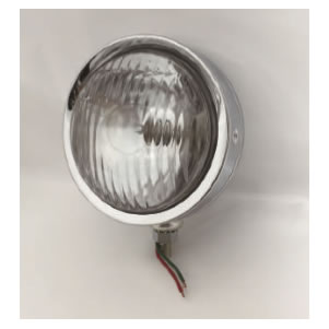 ワーキングランプ　832シリーズ電球仕様：24V45/45W　RP35　BAY15Dレンズタイプ：フォグランプタイプ概寸：灯体：φ125 レンズ：φ107灯体仕様：枠：SPC / メッキ 本体：SPC / メッキ 接続方法：切りっぱなし × 2 コード長 = 105mm ボデーアースタイプ