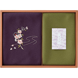 ☆草花の遊び 刺繍入り二巾風呂敷&金封包み 紫 風呂敷71×70cm、金封包み38×37cm B1039696 ☆草花の遊び 刺繍入り二巾風呂敷&金封包み 紫 風呂敷71×70cm、金封包み38×37cm B1039696