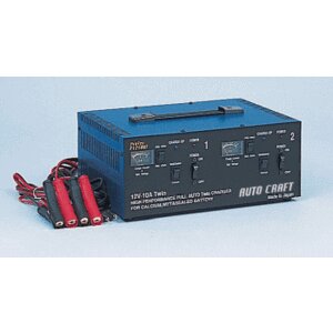 交流電圧:100V 　 直流電圧/電流: 12/24V/20/10A ■12V10Aを2回路内蔵！(1)12VバッテリーX2台に対して10AX2出力で充電。(2)12VバッテリーX1台に対して20Aで急速充電。(3)24Vバッテリーに対して10Aで充電。・密閉バッテリー、カルシウムバッテリーなどバッテリーに対応！・LEDとバックライト付メーターで充電状態を確認！・バッテリー逆接続時にはブザー警告！・タイマー(5