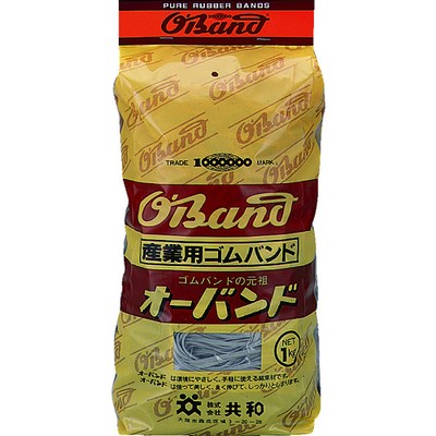 オーバンド 耐油性 #360 灰 1kg袋 (約980本入) GMC-516メーカー：(株)共和【特長】●純ゴムバンドと同等の伸びと引張強度を備えています。●油が付着しても、膨潤が少なく、強度の低下が少ないゴムバンドです。【仕様】●色:灰●番手(#):360●切幅(mm):3●折径(mm):140●厚さ(mm):1.1【仕様2】●食品衛生法、食品添加物規格適合●1kg当たりの平均本数(本):980●内径(mm): 89【材質／仕上】●天然ゴム【商品情報】品番：GMC-516発注コード：2549280JANコード：4971620215128原産国：日本質量：1KG※画像はイメージです。