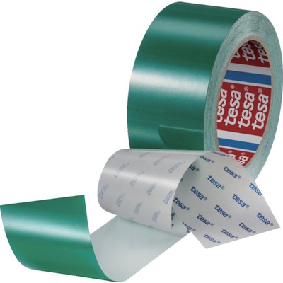 tesa 高耐久ラインテープ テサ60960 緑 50mm×20m 60960-50-20GNメーカー：テサテープ(株)【特長】●耐久性、耐摩耗性に優れ、テープ表面に傷や汚れがつきにくいです。【用途】●店舗、倉庫、オフィス、病院、学校、体育館などの区画ライン引き用に●停止位置の目印(ソーシャルディンスタンス)用に●フォークリフトなどが通過する通路のマーキング用に●避難経路、危険箇所を目立たせるマーキング用に●屋内・屋外兼用。【仕様】●色:緑●幅(mm):50●長さ(m):20●厚さ(mm):0.175●粘着力(N/10mm):4.5●引張強度(N/10mm):175【仕様2】●はく離紙付【材質／仕上】●基材:PET/PPフィルム●粘着剤:合成ゴム系【商品情報】品番：60960-50-20GN発注コード：5243946JANコード：4042448616708原産国：カナダ質量：308G※画像はイメージです。