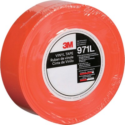 3M 超高耐久ラインテープ 971L 橙 50.8mm×32.9m 971L OR 50X32メーカー：スリーエム ジャパン(株)テープ・接着剤製品事業部【特長】●強靭な基材で耐久性に優れたラインテープです。●フォークリフトが頻繁に走行する現場でも切れにくく、めくれに強いです。●切れずにはがせます。●伸びにくい基材なので直線性に優れています。●糊残りが少ないです。【用途】●屋内用。●フォークリフトが頻繁に走行するエリアに。●重いパレットが多く通常のラインテープではすぐに切れたり、めくれたりする現場・倉庫用。【仕様】●色:オレンジ●幅(mm):50.8●長さ(m):32.9●厚さ(mm):0.432●テープカット条件:ハサミ、カッターが必要●粘着力(N/10mm):4.1●引張強度(N/10mm):120【仕様2】●超高耐久ラインテープ、はく離紙付き●引張強度:120N/10mm●はく離紙なし【材質／仕上】●基材:ポリ塩化ビニル●粘着剤:ゴム系【注意】●この商品は、一般消費者様向けの製品ではないため、表示や取扱説明書などが一般消費者様向けに表記・同梱されておりません。【商品情報】品番：971L OR 50X32発注コード：7078026JANコード：0068060766670原産国：アメリカ質量：1.1KG※画像はイメージです。