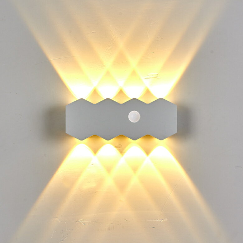 人感センサー ブラケットライト 北欧 屋外照明 防雨 壁掛け照明 LED対応 ポーチライト 壁掛けライト アンティーク レトロ 玄関照明 照明器具 エクステリア...