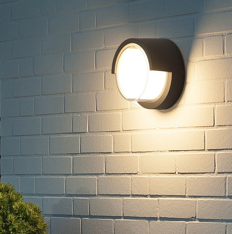 人感センサー ブラケットライト 壁掛け照明 ブラケット ポーチライト 壁掛けライト 屋外照明 防雨 レトロ 玄関照明 照明器具 エクステリア ウォールライト 門灯 廊下 階段 戸外照明