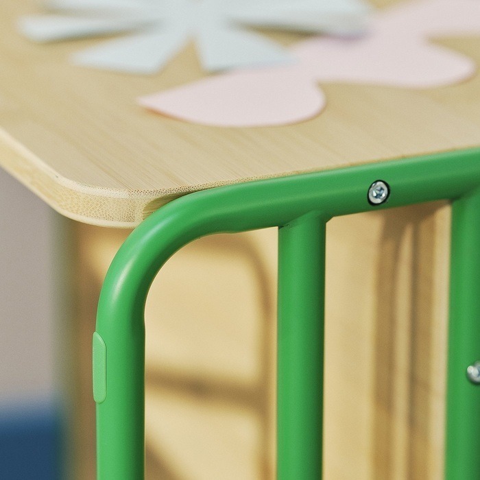 【完成品】IKEA イケア SMASKRAKE スモースクラケ 完成品 組立済み 子ども用チェア テーブルにもなる キッズチェア グリーン 70569748 組立済み 完成品 [3]