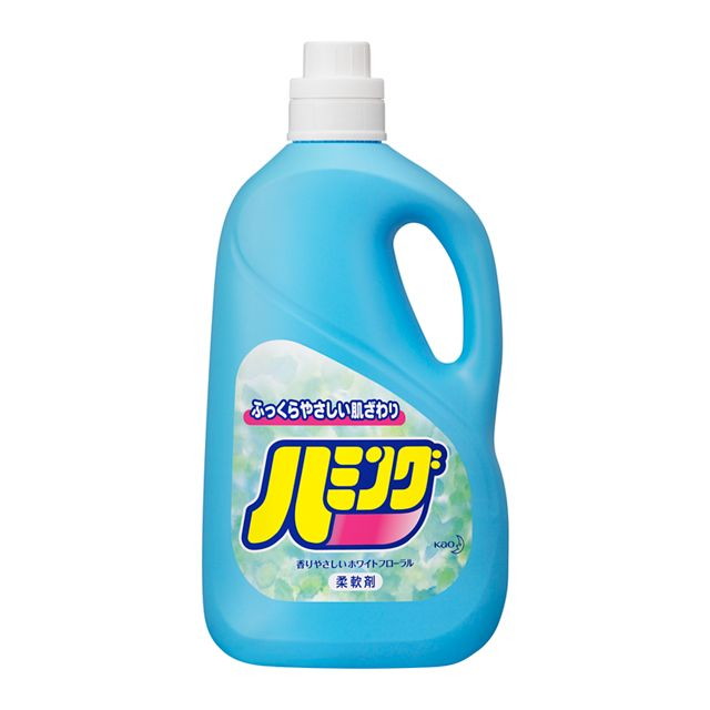 ・衣類をふっくらやさしい肌触りに仕上げます。 ・使いやすいサラッとした液体です。 ・ホワイトフローラルの香りで洗濯時からやさしく香ります。 ・綿・毛・化学繊維用。 ・容量たっぷりの特大サイズ。 【ご注意】原材料名およびアレルゲン（アレルギー物質）につきましては、必ずお手元に届いた商品のパッケージ表示をご確認のうえ、お客様ご自身の体質・体調に合わせてご使用ください。 体質に合わない場合や体調不良を感じた場合は、直ちに使用を中止してください。 原産国：日本区分：日用品発売元/製造元等：花王カスタマ−マ−ケティ 【原材料】 界面活性剤(エステルアミド型ジアキルアンモニウム塩)【成分】 界面活性剤(エステルアミド型ジアキルアンモニウム塩) 広告文責：有限会社MAY 電話番号：079-569-1286