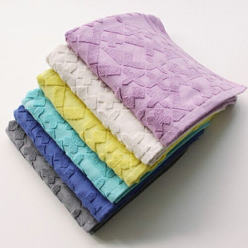 クレシェンド パプリカ バスタオル 日本製 国産 タオル 今治 ギフト 出産祝い プレゼント お祝い かわいい 今治タオル プチギフト おしゃれ 吸水 ブランド 内祝い 綿100％ クリスマスプレゼント