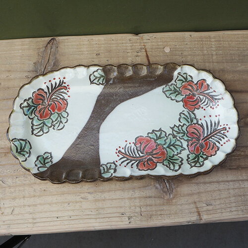 やちむん（沖縄焼） 工房くばやー　ハイビスカス 長皿　大皿 お皿 セット 磁器 国産 日本製 食器 瀬戸物 陶器 焼き物 おしゃれ ギフト プレゼント お祝い 石垣島 母の日 クリスマスプレゼントのサムネイル