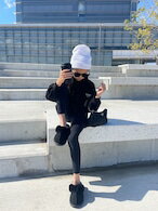 kidsムートンサンダル 黒　キッズ　女の子　冬サンダル　靴　ジュニア　カジュアル