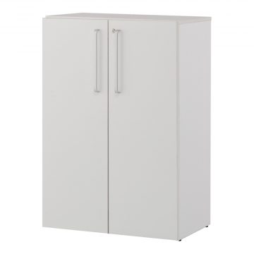 ※返品についてアール・エフ・ヤマカワ プリーマIII 木製格子型シェルフ2列3段 ホワイト共通扉付キ グレーIIバック (重量：42.5kg) SHWKS3-23LDWH2プリーマ木製格子型シェルフ（2列3段）のホワイト扉付き。棚板は上段が固定棚、可動棚板（ホワイト）が2枚付属しています。扉取手はシンプルなアルミ製、鍵が2本付属しています。別売の飾り棚板グレー（SHWKAB2-GY2）を追加してご利用いただけます。※SHWKS2-23LDWHのメラミン変更後継品です。グレーCからグレーEに変更。(ホワイトは変更なし)■組立について：お客様組立商品です（2人以上で約40分）要プラスドライバー■付属品：鍵2本■仕様商品番号 SHWKS3-23LDWH2 材質 本体：低圧メラミン樹脂化粧木質ボード、PVCエッジ 扉：低圧メラミン樹脂化粧木質ボード、PVCエッジ、スチール（粉体塗装） 取手：アルミ アジャスター：PP サイズ(mm) W800xD433xH1114 重量 約42.5kg 耐荷重 天板・棚板各約20kg（均等荷重） 総耐荷重約60kg以内 カラー ホワイトAxグレーE 製造国 中国 ■寸法図(mm)＋拡大表示はこちらをクリック