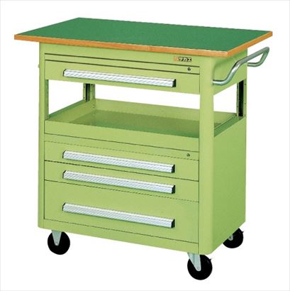 ※イラストはイメージです。 自動車整備工場、製造・工場ライン、研究室・ラボ、建築・建設現場、医療機関（手術室等）、物流・倉庫業、美容・理容室、DIY工房・個人ガレージなど様々な場所で使用されています。まとめ買いをご検討はお気軽にご相談ください！※返品について【メーカー】サカエオリジナルブランド【特長】一枚鋼板からの二重絞り一体成形品で、継目がなく非常に堅牢で、油漏れがありません。【仕様】●外寸：W900×D600×H900mm●カラー：サカエグリーン●均等耐荷重：250kg●質量：63kg●天板厚：21mm●天板種類：サカエリューム天板●天板カラー：グリーン●キャスター：100φゴム車●引出し内寸：浅引出し：W617×D408×H50mm、深引出し：W628×D418×H100mm●セット内容（付属品）：浅引出し：1段（9等分仕切付）、固定棚：1段、浅引出し：2段、深引出し：1段●G購入法：○●お届け時の商品状態：完成品【検索用ワード】 工具 収納 ガレージ 整理 工場 効率化 作業スペース 確保 移動式 ラック 金属製 シェルフ 収納ワゴン メンテナンス用作業台 工具 散らかる 作業台 収納 整備道具入れ 業務用