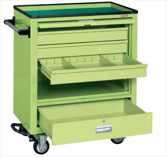 ※イラストはイメージです。 自動車整備工場、製造・工場ライン、研究室・ラボ、建築・建設現場、医療機関（手術室等）、物流・倉庫業、美容・理容室、DIY工房・個人ガレージなど様々な場所で使用されています。まとめ買いをご検討はお気軽にご相談ください！※返品について【メーカー】サカエオリジナルブランド【特長】扉を閉めれば前面スッキリフラットに。【仕様】●外寸：W700×D450×H880mm●均等耐荷重：280kg●質量：49kg●本体色：グリーン●キャスター：100φゴム車●セット内容・付属品：フットブレーキ付・マット付●上段引出し3段●引出し内寸：浅引出し＝W569×D319×H68mm(各段仕切2枚付)、下段引出し＝W589×D360×H116mm(仕切不可)●G購入法：○●お届け時の商品状態：完成品【検索用ワード】 工具 収納 ガレージ 整理 工場 効率化 作業スペース 確保 移動式 ラック 金属製 シェルフ 収納ワゴン メンテナンス用作業台 工具 散らかる 作業台 収納 整備道具入れ 業務用