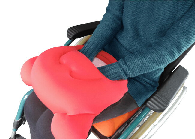 《クーポン配布中》 湯たんぽ ファシー キュービーズ エコ足温器 ペチカベア 送料無料 かわいいクマ型 ビーズ式エコ湯たんぽ 電気不要 エコ湯たんぽ 足温クッション 冷え対策 保温 あったかグッズ キュービーズペチカ の姉妹品