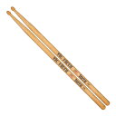 この商品は VIC FIRTH ビックファース AMERICAN CLASSIC WOOD TIP VIC-7AT ドラムスティック ポイントTERRA SERIES 【13.7x394mm】 ヒッコリー AMERICAN CLASSIC® 7AT TERRA SERIES DRUMSTICKS, WOOD TIP 「TERRA」は、木目を際立たせる独自の染色（ステイン）加工が大きな特徴です。同じ模様のスティックは他にひとつとして存在せず、個性的なデザインと質感をお楽しみいただけます。 ショップからのメッセージ 13.7 x 394mmWood Type: HickoryTaper: MediumTip : Wood / Tear Drop●AMERICAN CLASSIC® 7AT TERRA SERIES・5Aよりも直径が小さく、わずかに短いため繊細かつ正確なプレイが可能・豊かなシンバル・サウンドを生み出すクラシックなティアドロップ・チップ・ジャズやコンボスタイルの演奏に最適●地球（自然、大地）からの贈り物“terra”Vic Firthの新しいドラムスティックシリーズ”terra”は、その名前が示す通り木という自然からの贈り物に感謝し独自の染色加工でスティックの美しい木目を際立たせています。木目はスティックごとに異なるため同じものは2つとありません。（Vic Firth本社所在地の）メイン州ニューポートのプレミアムヒッコリー材を使用。世界中のドラマーが生み出す音楽のマジック、“terra”シリーズはその手に握るスティックの素材に敬意を表します。 納期について 在庫がある場合、0-2営業日以内に発送します。4