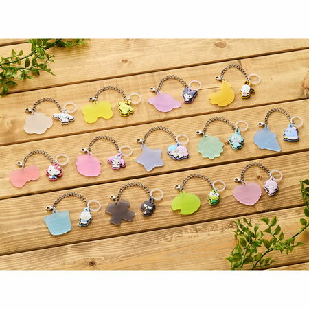 （予約）サンリオキャラクターズ ダブルチャームグミ （食玩） BOX 2025年11月24日発売予定のサムネイル