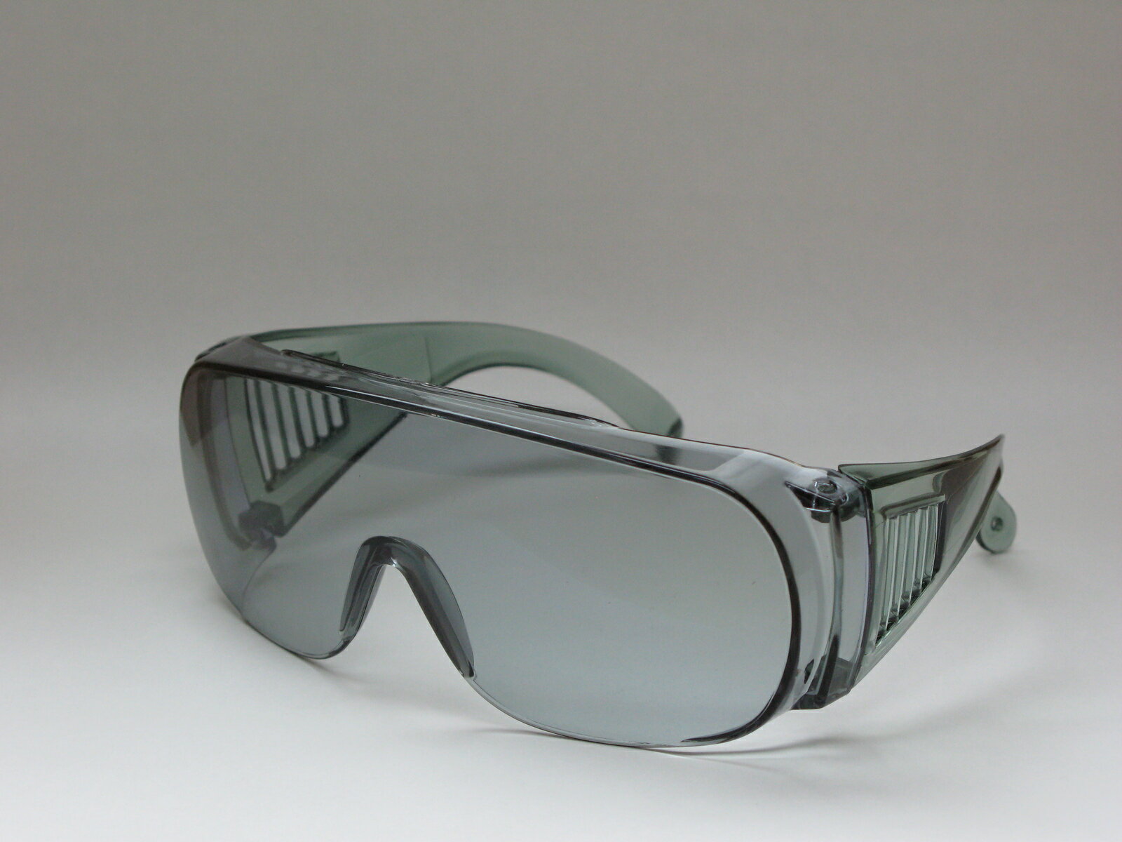 高機能保護メガネ　保護メガネ　紫外線カット　100％　ブルーライトカット　溶接周辺　眩しさ軽減　ドライブ　サングラス　バイク　自転車【727 TILA】 NIKKO メガネ併用　オーバーグラス