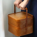 自然素材にこだわったかご 竹 かご ハンドル付き 二段 重箱 四角 漆塗り 手作り 行楽弁当箱 おせち 竹籠 バスケット手提げ アウトドア 竹かご ピクニックラ...