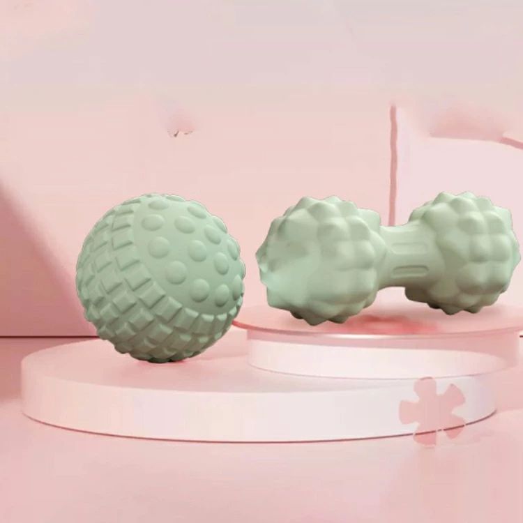 ニコニコマートの筋膜リリース マッサージボール ストレッチボール 2点セット ストレス 丸型ボール+ピーナッツ型 トリガーポイント フィットネス 全身 コリ改善 足裏 背中 脚 肩こり 腰痛 ストレス ふくらはぎ 足 ツボ押し ダイエット リラックス 指圧 ボール デトックス｜アングル3