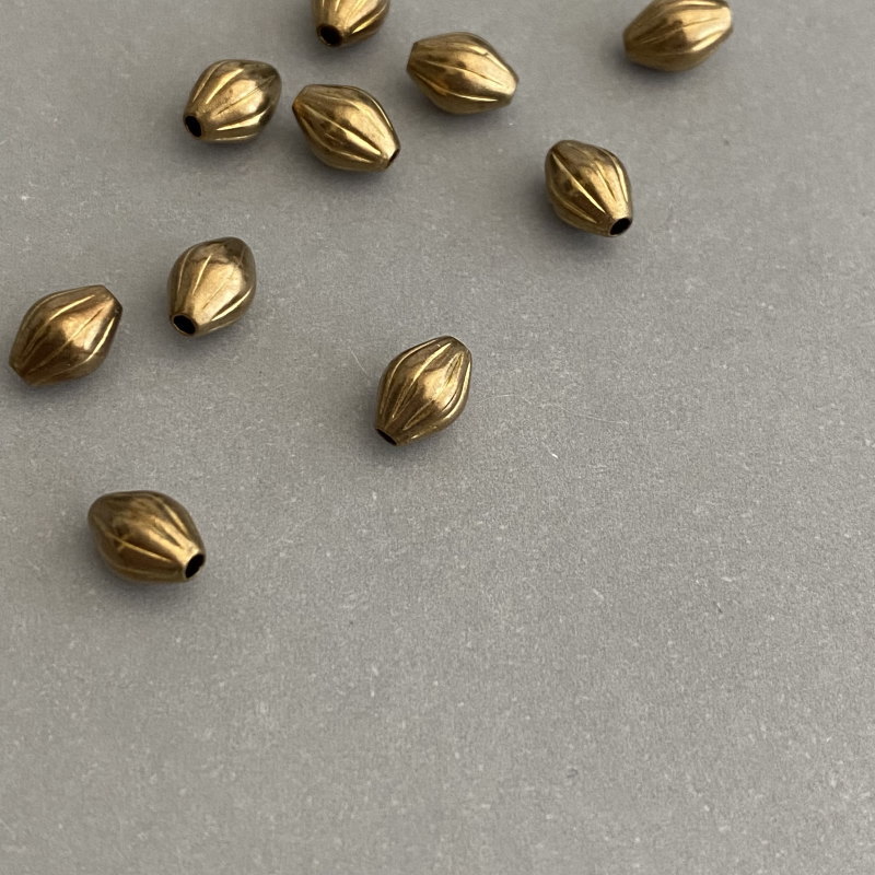 Rakuten - [ 4pcs ] 真鍮 デザインパーツ 7mm そろばん ビーズ 樽 ブラス チャーム メタル パーツ ヴィンテージ風真鍮パーツ tp-10081