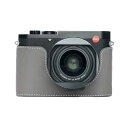 ライカ Q3 専用 本革カメラケース TP Original/Leather Camera Body Case for Leica Q3 カラー:Gray/グレー 素材:牛革 TB06Q3-GR Made in China メーカー直輸入 正規品。 人気のデジタルカメラ、Leica Q3用ケース。 保護するだけでなくオシャレに ドレスアップしてくれるのがTPカメラケース。 本革を使用したシンプルでナチュラルなデザインの オシャレかっこいいカメラケース。 【素材には、牛革を使用。】 レザー(牛革)を使用した本革カメラケースです。 底面にブランドロゴが刻印されています。 【ケースを装着したままバッテリー交換が可能。】 底面カバーが開くので、ケースを装着したまま、 バッテリー交換が可能です。 底面カバーはマグネットで開閉。 装着したままケーブル接続、メモリーカード交換、 液晶モニターの可動も可能。 【カメラとケースをしっかり固定。】 ケース底面のネジで、カメラの三脚ネジ穴と しっかり固定できます。 ネジにはレバーが付いているので、コイン不要で レバーを回して取り付けることができます。 ネジには、三脚ネジ穴がついているので、 ケースを装着したまま、三脚・雲台などに 取り付けも可能です。 ※本製品は本革を使用しており、表面にシワや、 バラキズ、色の濃度の違いなど天然皮革の 特徴がある場合が御座います。 また、パッケージ収納時による革の曲がり等が ある場合が御座いますが、革製品の特性上、 使用するにつれカメラに馴染みまます。 つきましては、それらの理由による交換・返品は お受け出来ませんので、ご了承下さいませ。 ※海外製品の為、予告なく仕様が変更になる場合が 御座いますので、ご了承下さいませ。 ※商品の色はパソコン等により、実際の色と 若干異なる場合があります。 ※イメージ写真のカメラ等は付属しません。TP Original Leica Q3 専用レザーケース color：Gray