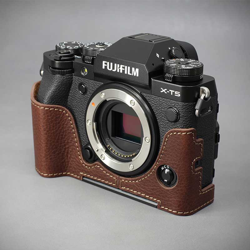 楽天NINE SELECTカメラケース Lims リムズ FUJIFILM X-T5 用 イタリアンレザー ケース Brown ブラウン おしゃれ かっこいい 高級 高品質 本革 牛革 ケース メタルプレート バッテリー交換可能 フジフィルム 富士フイルム FJ-XT5BR LIM'S lims リムズカメラケース 日本正規販売店