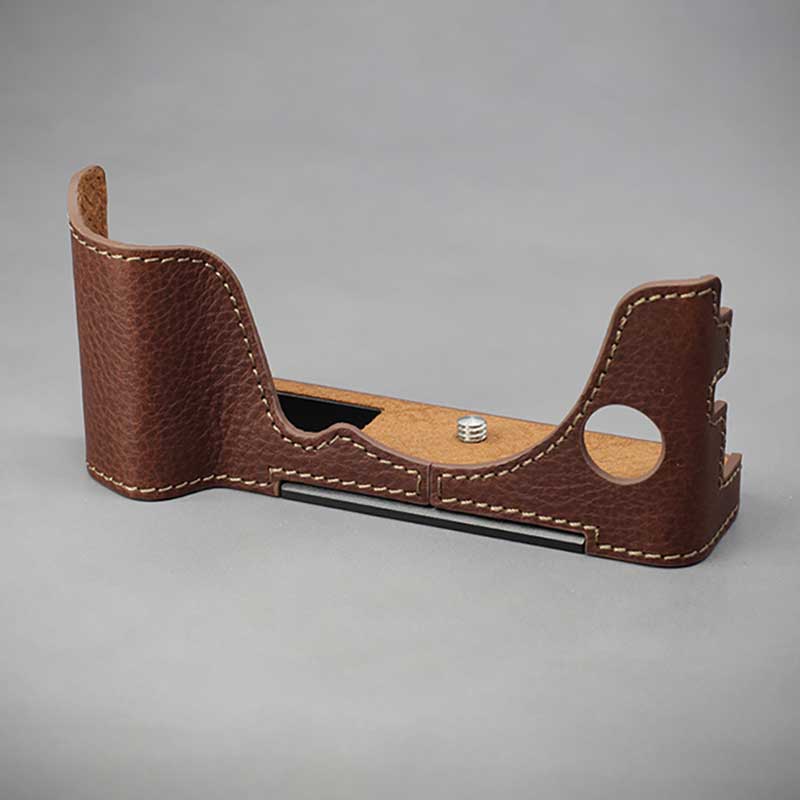 カメラケース Lims リムズ FUJIFILM X-T5 用 イタリアンレザー ケース Brown ブラウン おしゃれ かっこいい 高級 高品質 本革 牛革 ケース メタルプレート バッテリー交換可能 フジフィルム 富士フイルム FJ-XT5BR LIM'S lims リムズカメラケース 日本正規販売店