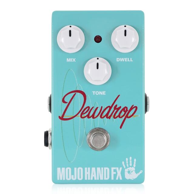 モジョハンドエフェクツ　デュードロップ &quot;Dewdrop&quot; Mojo Hand Fx Dewdrop Reverbは、扱いやすさと操作性を両立するシンプルなリバーブペダルです。直感的なコントロールが出来るレイアウトで、スプリングリバーブサウンドをお好みに調整することができます。 軽くウェットなスプリングリバーブからフルアンビエントウェットまで、トーンのカラーや質感をたった3つのノブで自在にコントロールできます。 ・Mix：ドライとウェットのバランスを調整します。リバーブの深さが変化します。 ・Dwell：リバーブの残響時間を調整します。空気感を思いのままに操れます。 ・Tone：リバーブのトーンを調整します。柔らかく暖かな残響から金属的なスパークルまで調整できます。