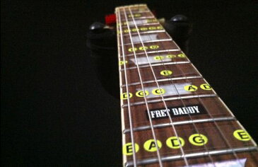 Fret Daddyスケール教則シール 【マイナーペンタトニックスケール(Aスケール)(エレキ/アコースティックギター用)】 【ゆうパケット対応可能】