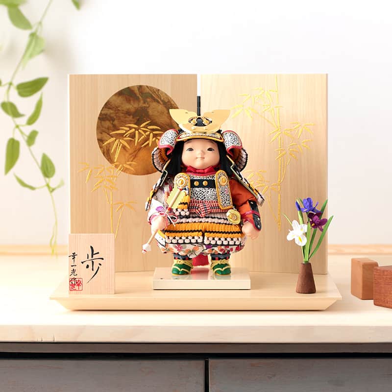 五月人形 幸一光 松崎人形 子供大将飾り 平飾り 歩 あゆむ 黒小札 黄威 【2026年度新作】 h065-mi-koi-ayu-k