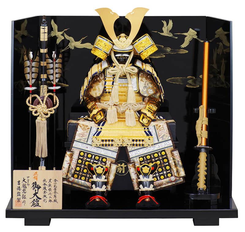 五月人形 吉徳 鎧平飾り 鎧飾り 大越忠保作 御大鎧 正絹黄金絲縅 8号 【2025年度新作】 h075-ys-518081