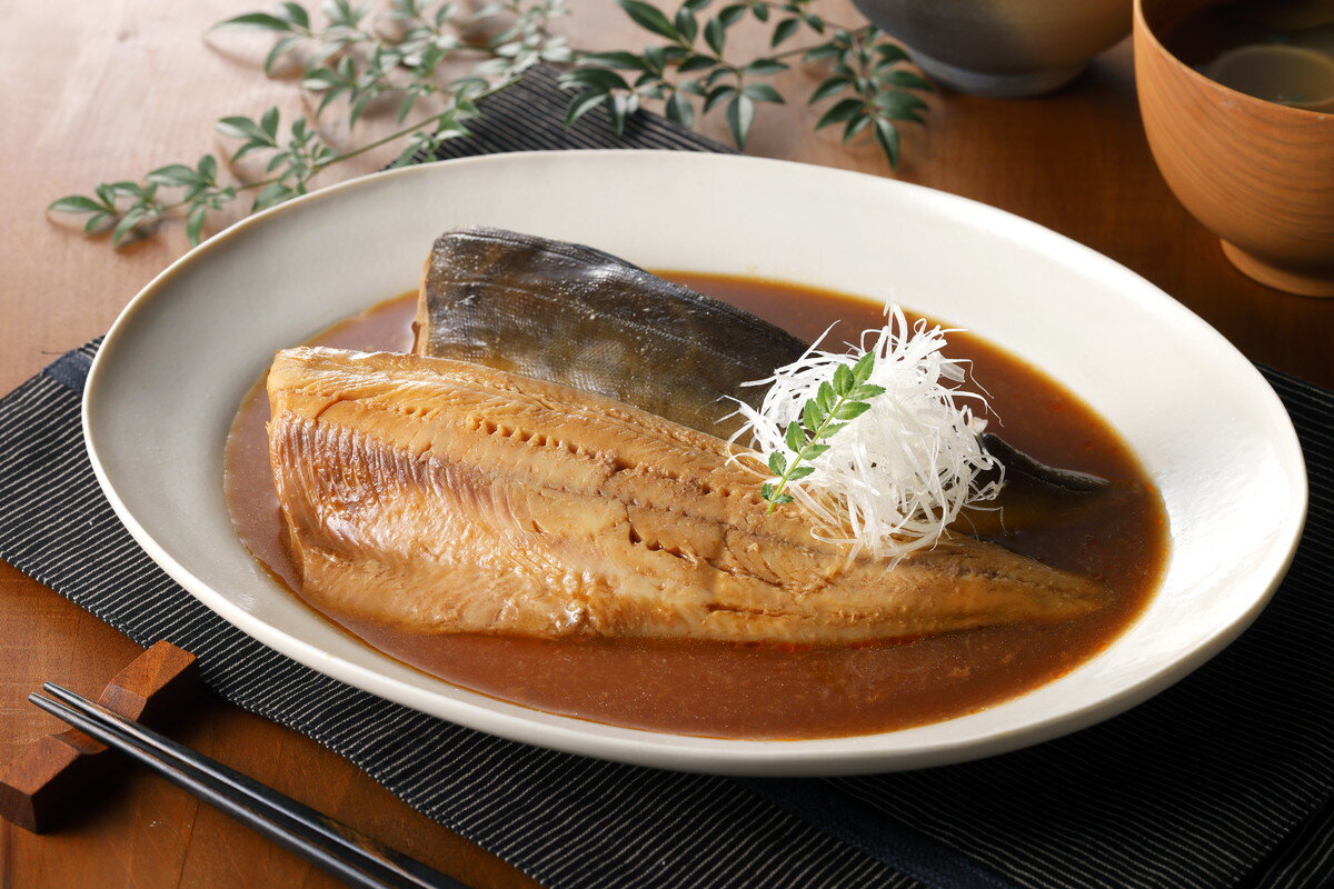 送料無料 海産品 北海道小樽産 ほっけの煮つけ 真ほっけの煮つけ100g×7袋セット (電子レンジパック) /北海道産 国産 新鮮 真ホッケ 煮魚 日本食の定番メニュー 温めるだけ