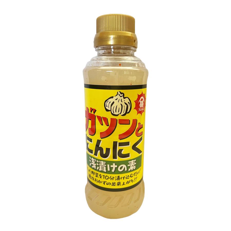 【商品特徴】ガツンと効いたにんにくの香りが食べ応えを与えます。香辛料の辛さと旨味がクセになる、ついつい食べたくなる味です。また、漬け込み時間も5〜10分と短いので、すぐにできる漬物（浅漬け）は副菜にぴったりです。 商品説明メーカー所在地 原材料 還元水飴(タイ製造)、食塩、醸造酢、にんにく加工品、香辛料/アルコール、調味料(アミノ酸等)、増粘多糖類、香辛料抽出物 サイズ 165×58×58(mm) 原産国 タイ 内容量 260ml アレルギー表示 なし 温度帯 常温 メーカー名 富士甚醤油株式会社大分支店大分県大分市大字豊饒266-1