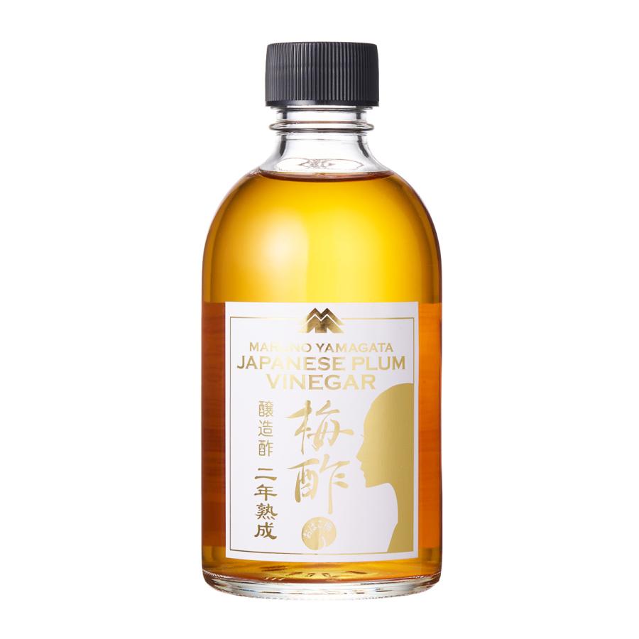 【商品特徴】山形県産の「おばこ梅」を使った果実酢です。 昔ながらの醸造方法でじっくり発酵させました。 爽やかな梅の香りと酸味をお楽しみください。 水やお湯に加えてお好みの分量でご賞味ください。 お料理や調味料に加えてもよし！焼酎などのお酒で割ったり、炭酸水などで10倍にうすめて飲んでも美味しいです。 商品説明メーカー所在地 原材料 梅(山形県庄内産おばこ梅)、ぶどう糖 サイズ - 原産国 日本 内容量 300ml アレルギー表示 なし 温度帯 常温 メーカー名 株式会社みどりサービス[マルノー山形]山形県酒田市砂越字上川原44-1
