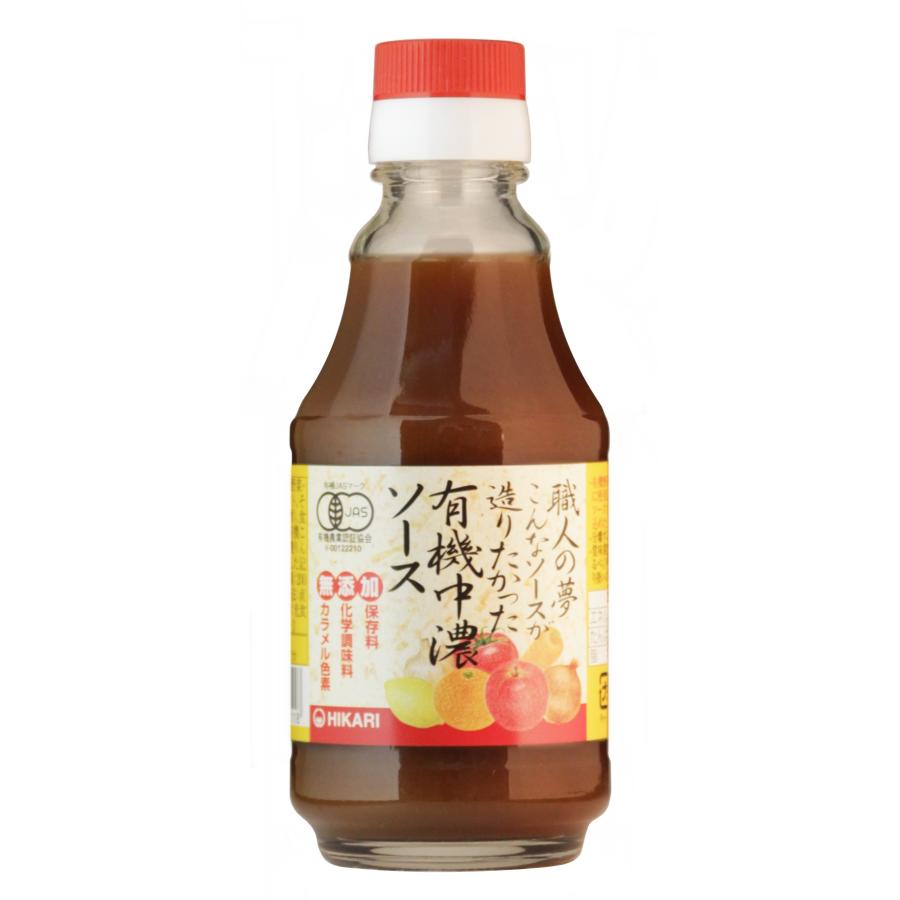 【商品特徴】砂糖を使用せず、有機野菜・果実を原材料の約90％を占めるほど贅沢に使用して甘みを引き出した、有機JAS認証の究極のこだわりソースです。 最高の原材料で、造り手の想いを込めた一本です。 主原料の野菜・果実(りんご・にんじん・トマト・みかん・たまねぎ・にんにく・レモンなど)は100％有機です。 醸造酢はアルコール不使用で、有機りんご100％の有機純りんご酢と国産有機米100％の有機純米酢です。 香辛料は香料を使用せず、胡椒、ナツメグ、丁字、ローレル、桂皮等の原形及び粉末を使用しています。 醤油は国産有機丸大豆(遺伝子組み換えでない)・小麦より醸造し、1年以上熟成させた有機本醸造醤油を使用しています。 でんぷんを使用せず、国産有機こんにゃく粉を利用してとろみを出しています。 砂糖、保存料、調味料(アミノ酸等)、酵母エキスは使用していません。 商品説明メーカー所在地 原材料 有機野菜・果実(有機りんご、有機にんじん、有機トマト、その他)、有機醸造酢(有機りんご酢、有機米酢)、食塩、香辛料、有機醤油(大豆・小麦を含む)、有機こんにゃく粉、麦芽水飴 サイズ 60×60×153(mm) 内容量 200ml アレルギー表示 小麦、大豆、りんご 温度帯 常温 メーカー名 光食品株式会社徳島県板野郡上板町高瀬127番地3