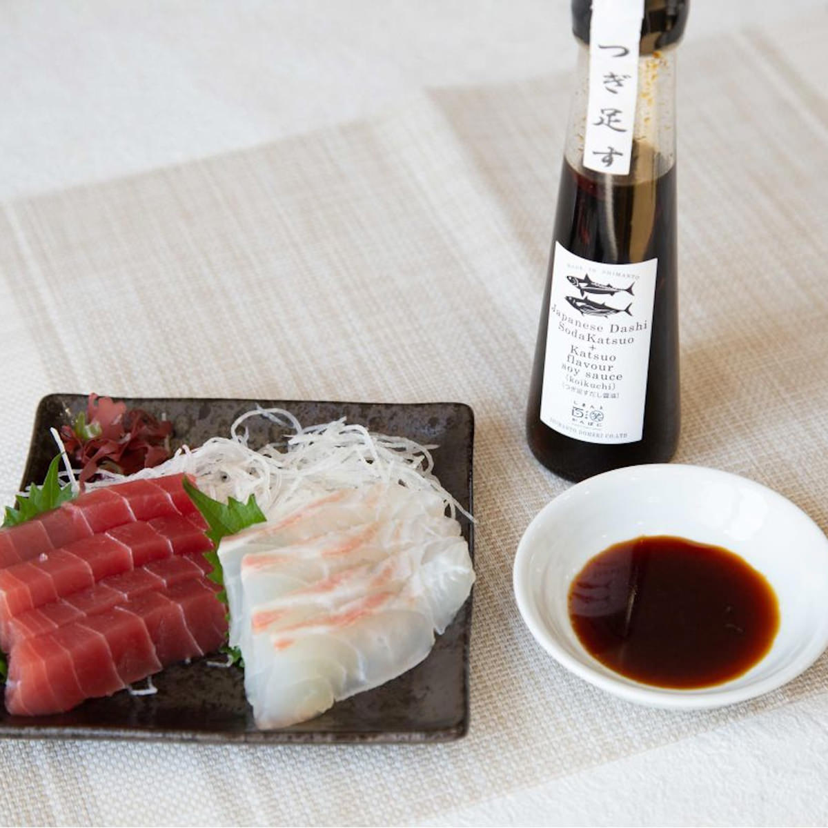しまんと つぎ足す鰹だし ギフトセット 100ml3本 濃口だし醤油 淡口だし醤油 だし酢 各100ml 調味料 お取り寄せ 高知 出汁 鰹節 宗田節 nipponselect-10177513 産直お取り寄せNセレクト サンプル画像3