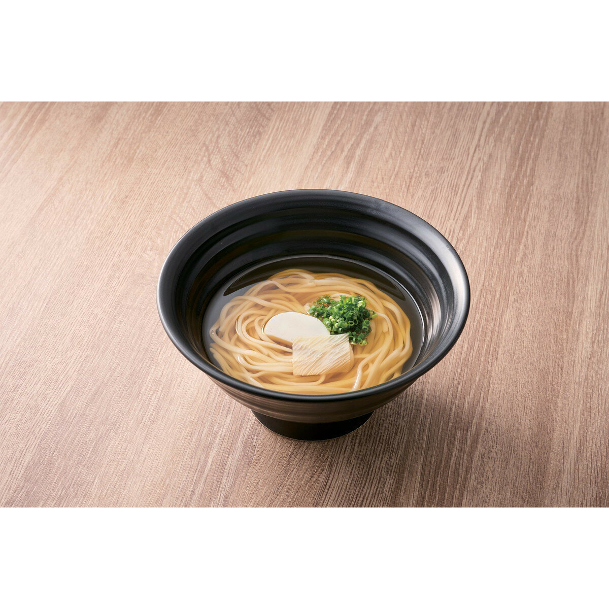 ＜つるとんたん＞かけつゆのおうどん