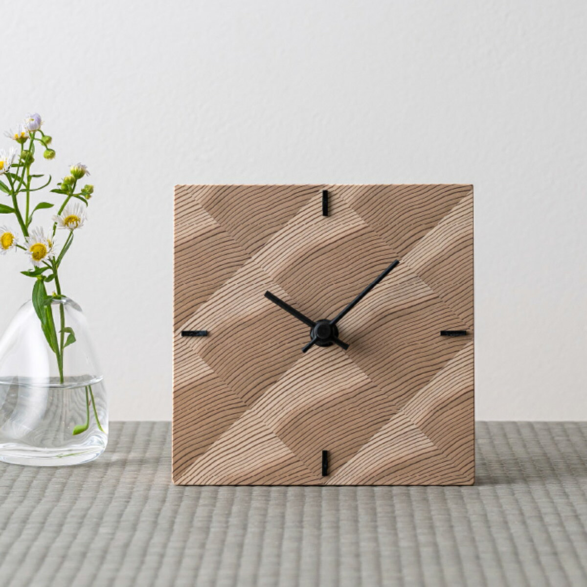 ko NENRIN 波紋 置き時計 電池 時計 おしゃれ インテリア時計 テーブルクロック 木製 インテリア 置時計 天然木 雑貨 お取り寄せ【北海道・離島 配送不可】