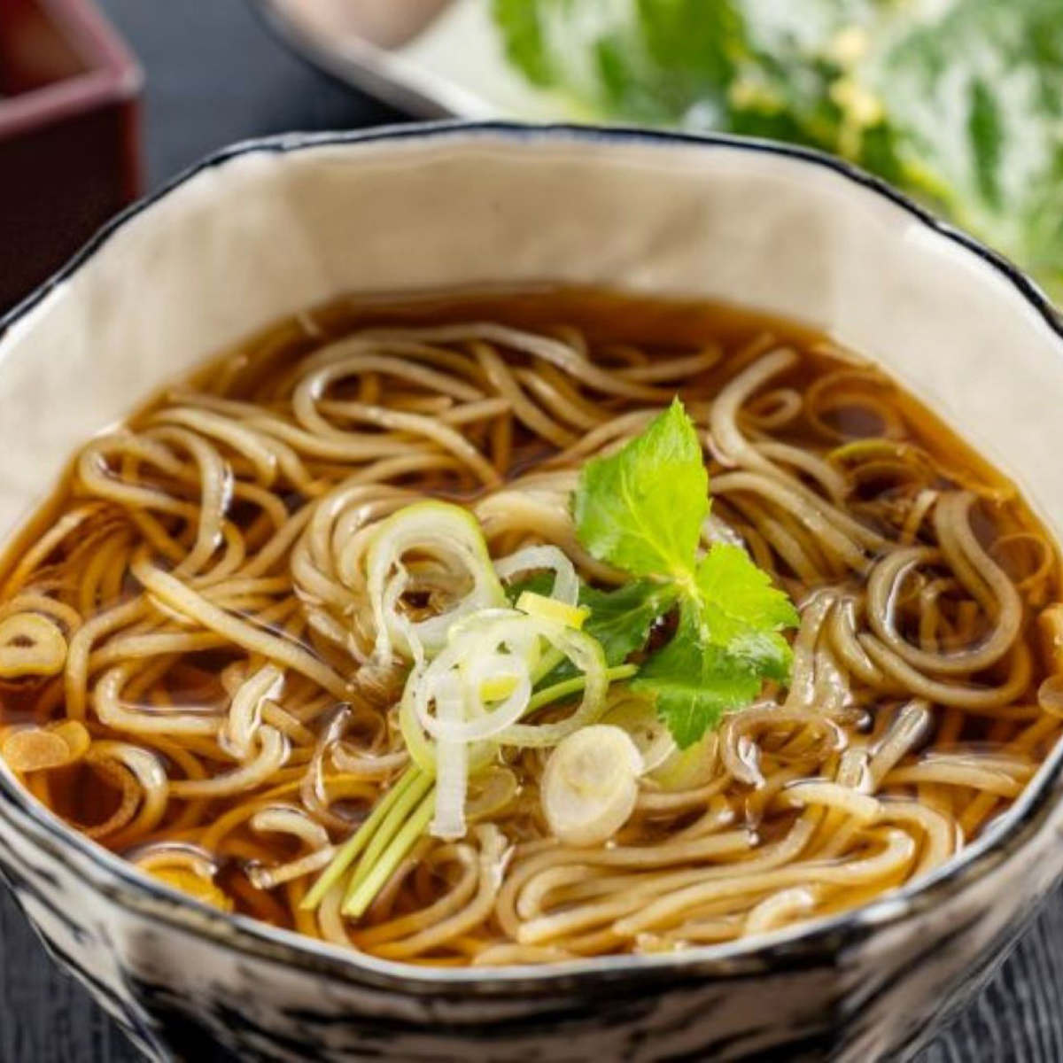 ネオ昭和 新潟県産 十日町 コシヒカリ 玄米 米粉麺 ギフト 4袋入 グルテンフリー ...
