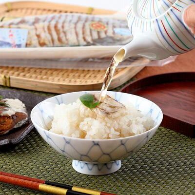 滋賀県の伝統的な味 天然ニゴロ鮒寿司スライス2セット箱入