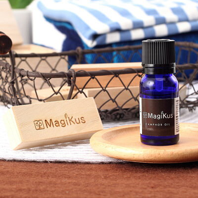 送料無料 防虫剤 MagiKus 10ml くすのきから抽出した100%天然オイル カンフルオイル(楠アロマオイル)