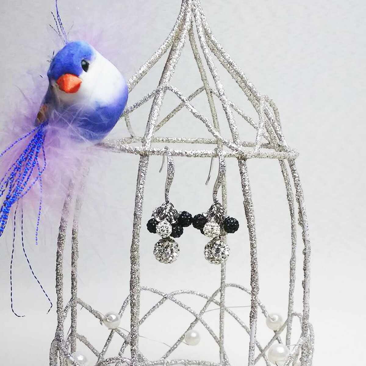 エリズ・オリジナルデザイン 房状クリスタルボール（クリア[大粒]） ピアス（フックタイプ）