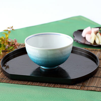 送料無料 伝統の技が食卓をさらに豪華に 美味しく演出 銀彩緑 飯碗