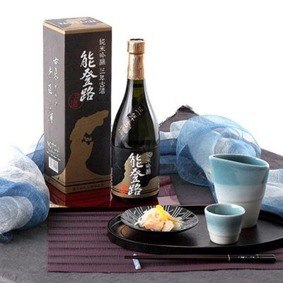 【10%割引】日本酒 純米吟醸酒 硬水仕込みのしっかりとした味わい 能登路 純吟三年古酒 720ml (株)久世..