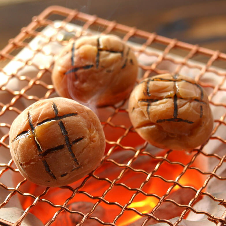 焼き梅 河本食品株式会社 和歌山県 大粒の紀州南高梅を遠赤外線でじっくり焼き上げ...