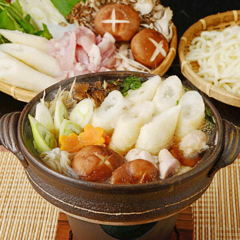 送料無料 煮込みうどん&やわらか地鶏きりたんぽセット2〜3人前〔きりたんぽ、饂飩、鶏、スープ、こんにゃく、野菜〕