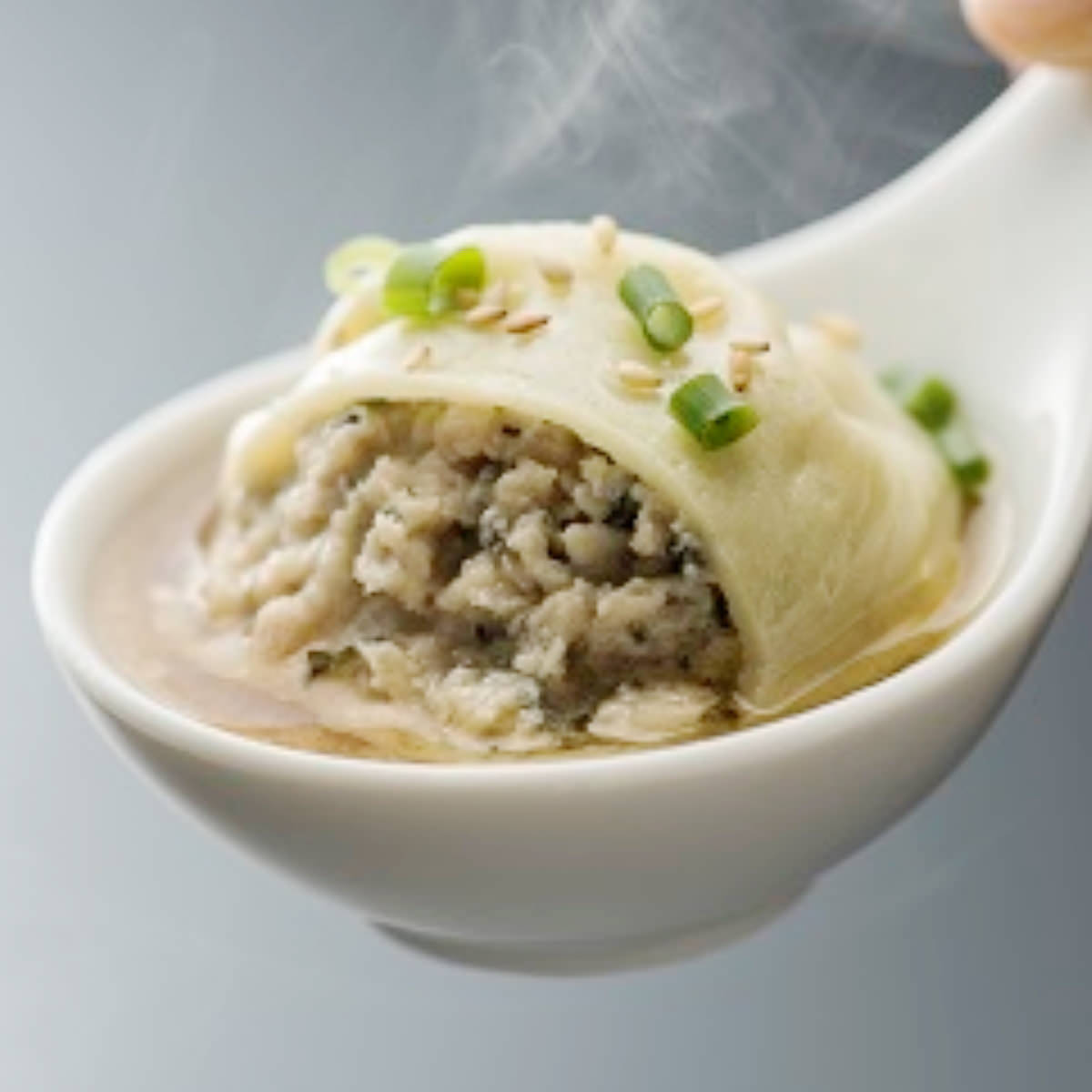 長崎 焼小籠包 鶏しそ 電子レンジ専用 6袋セット 中華 惣菜 点心 長崎県産 鶏肉 鶏軟骨 熊本県産 大葉 小籠包 ジューシー おつまみ 電子レンジ しょうろ...