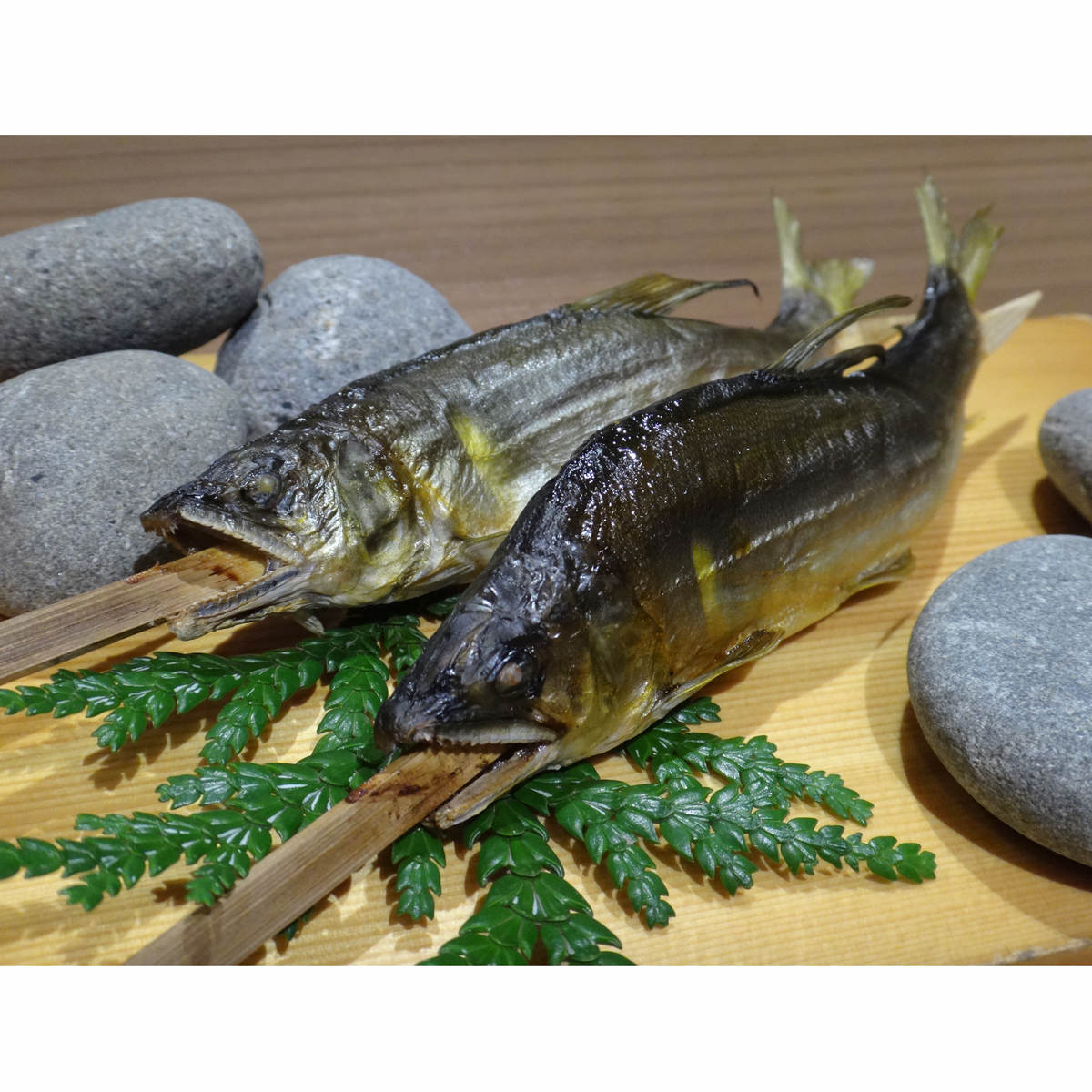 天然鮎塩焼き TAU-100C 清流長良川 冷凍 焼き魚 あゆの塩焼き 岐阜県産 国産 魚料理 郷土料理 ご当地グ..