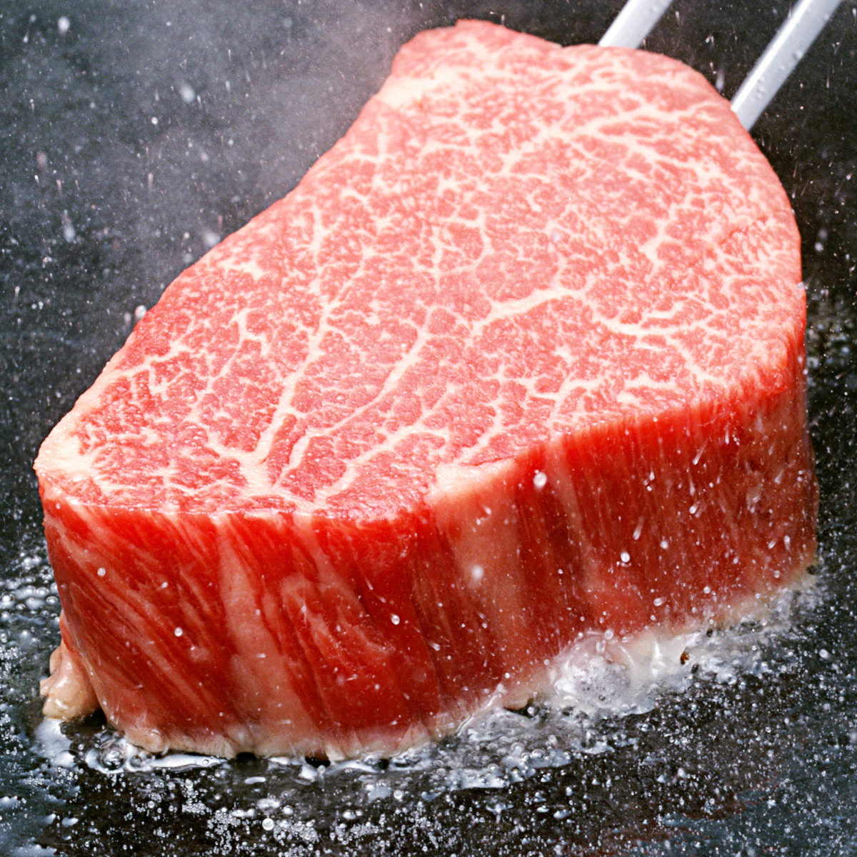 【10%割引】黒毛和牛 ヒレステーキ 120g 国産 牛肉 ステーキ 精肉 A5ランク 和牛 ステーキ肉 高級 肉 シャトーブリアン 東京 伊勢重