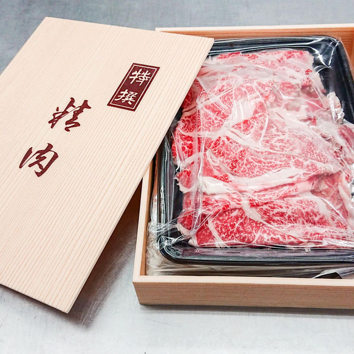 近江牛 【10%割引】近江牛切落し 400g 牛肉 精肉 冷凍 国産 国産牛 ブランド牛 近江牛 切り落とし 国内産 手軽 牛丼 炒め物 しゃぶしゃぶ 使いやすい 便利 大阪 松商